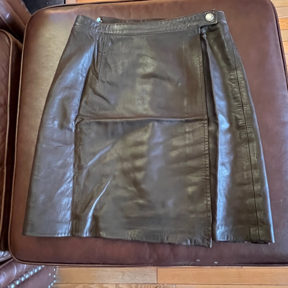 Anne Klein ALine genuine leather skirt.